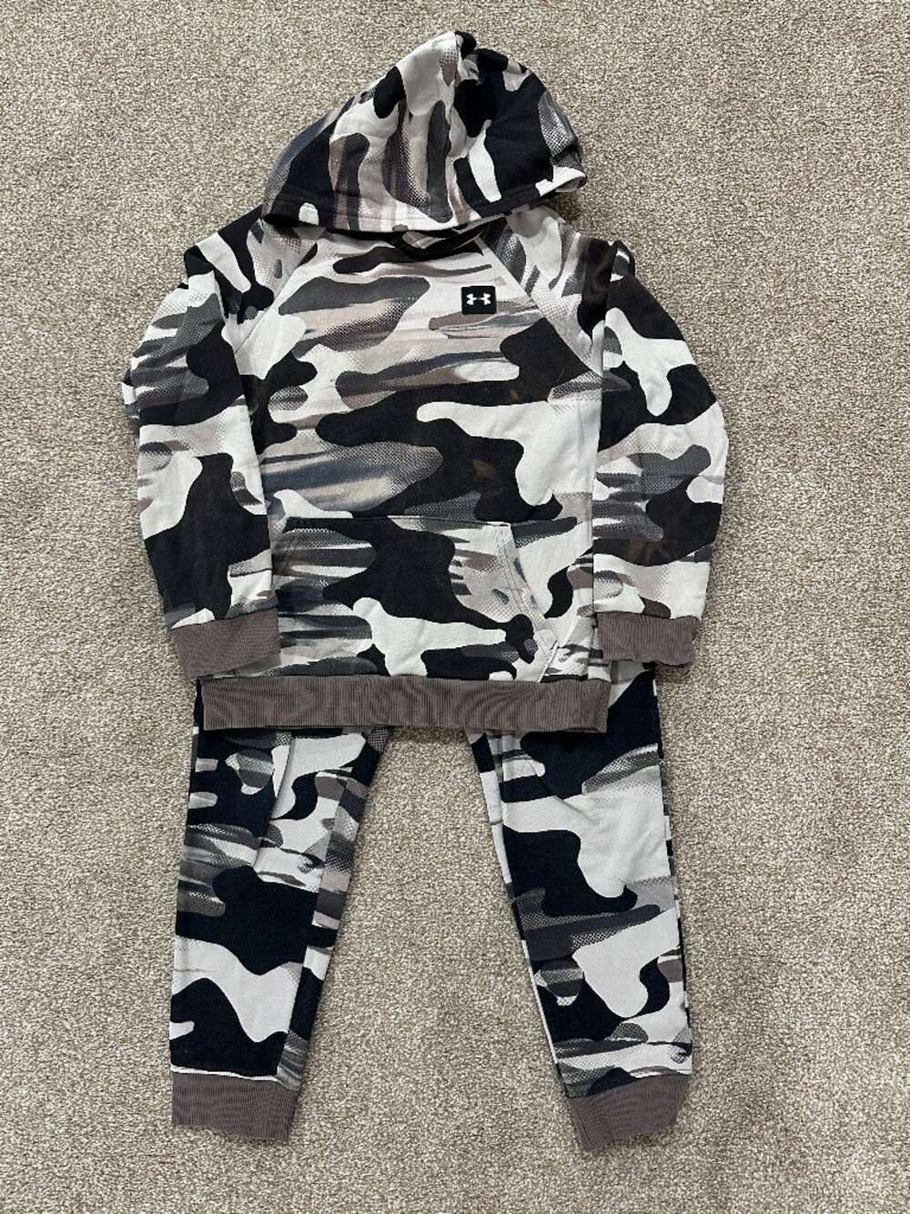 Under Armour Little Boys Camo Hoodie Jogger Set - Size Small - Black/White/Gray
